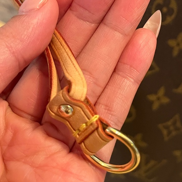 Authentic Louis Vuitton Neverfull GM - Picture 6 of 11